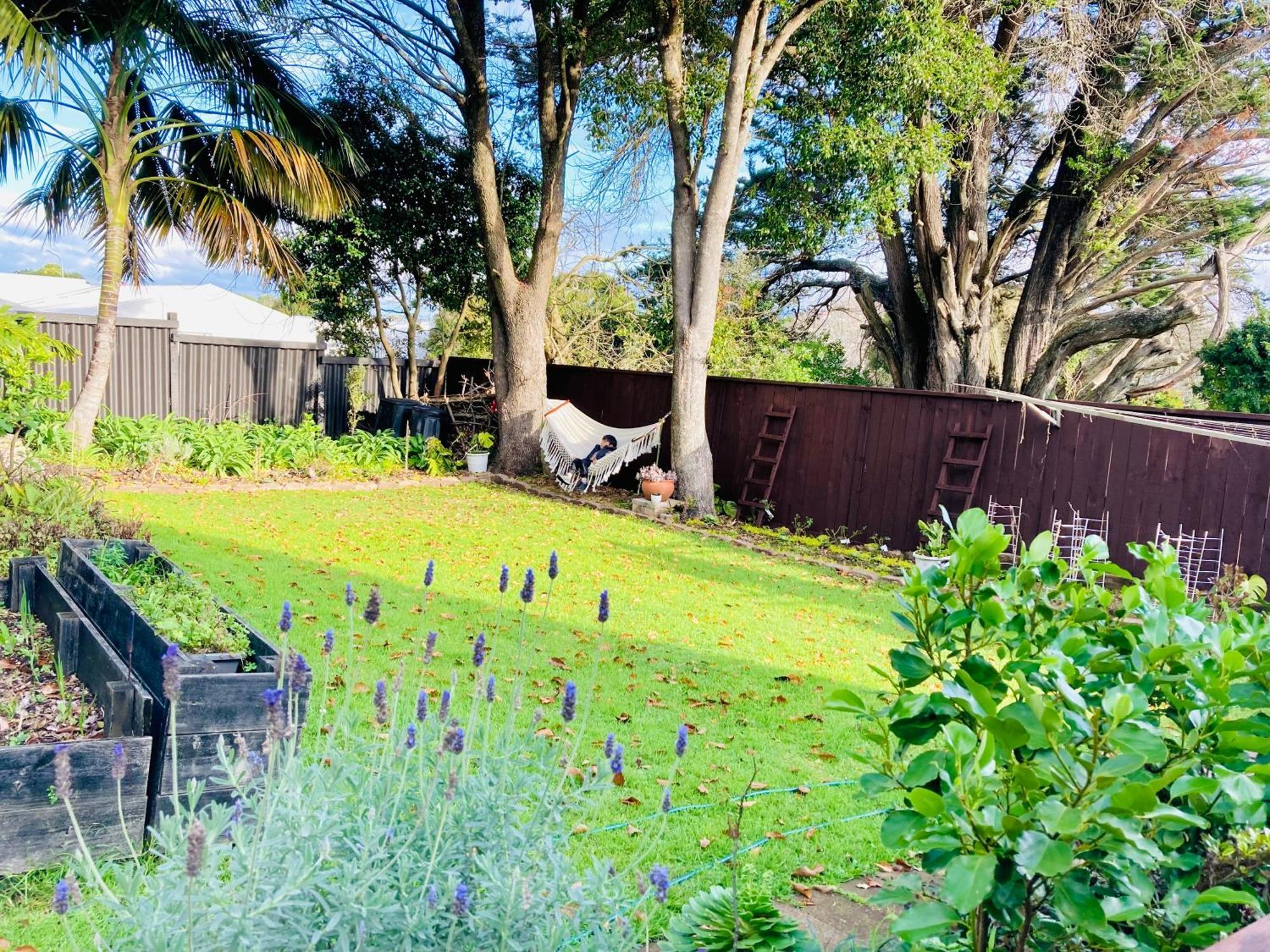 Spacious And Sunny Master Bedroom In A Privatunterkunft Auckland